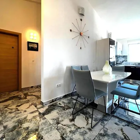 Apartment Komfortabeles Im Sueden Von Ciovo